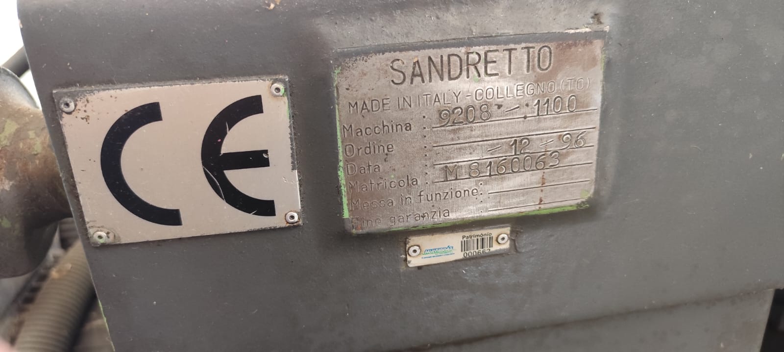 Injetora Sandretto Mega 1100 tons